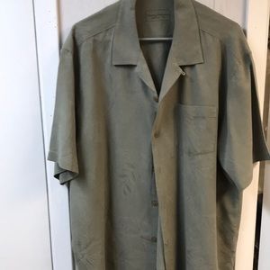 Mens Tommy Bahama short sleeve shirt